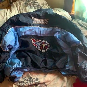 Reverse-able Titans coat XL